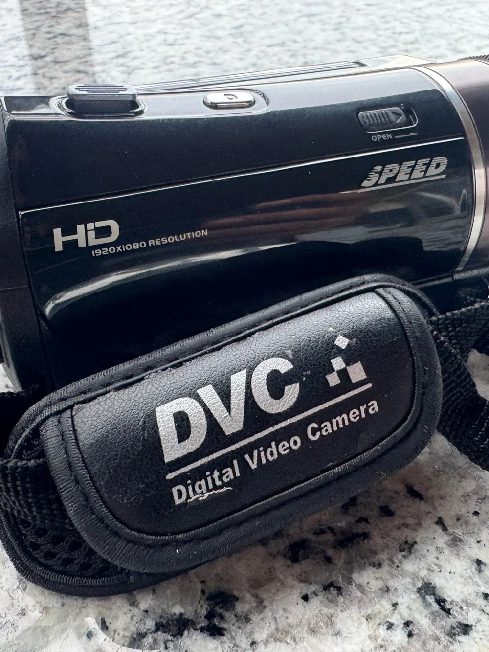 DV by Dolce Vita Black and Silver HD Camcorder untested needs battery